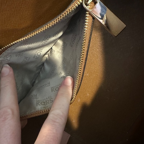 Michael Kors Greenwich Leather Large Shoulder Bag, pink blossom - Picture 6 of 12